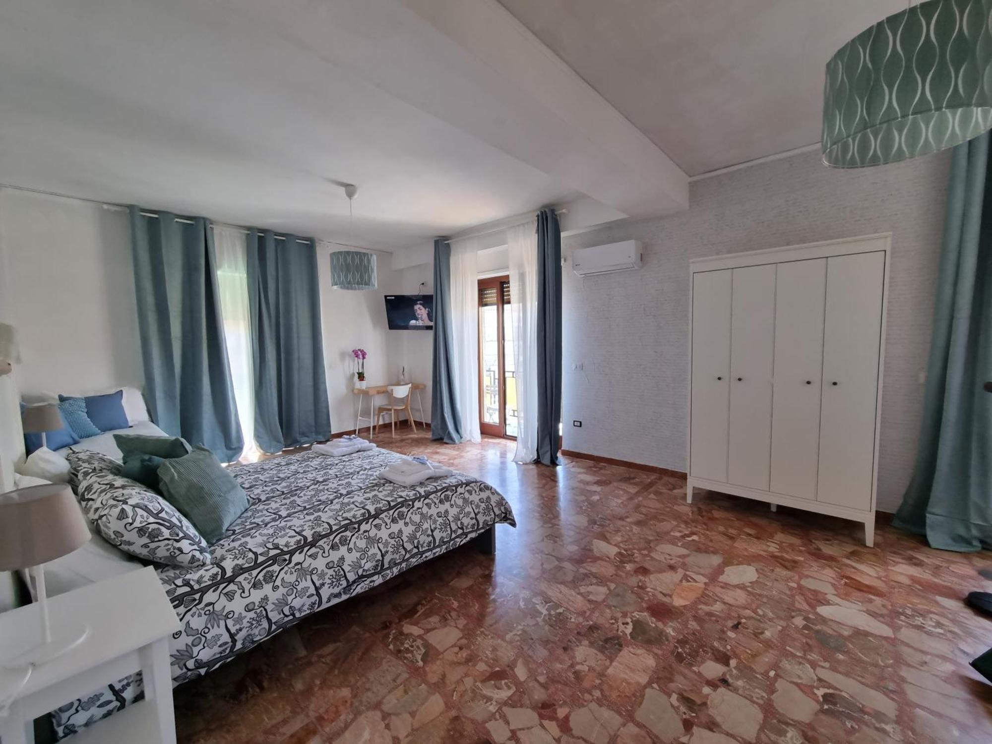 Happy In Naples Bed & Breakfast Ngoại thất bức ảnh